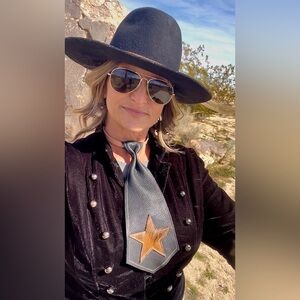 Dirty Mojave Leather Heirloom Wide Necktie Star Patch Western Necklace